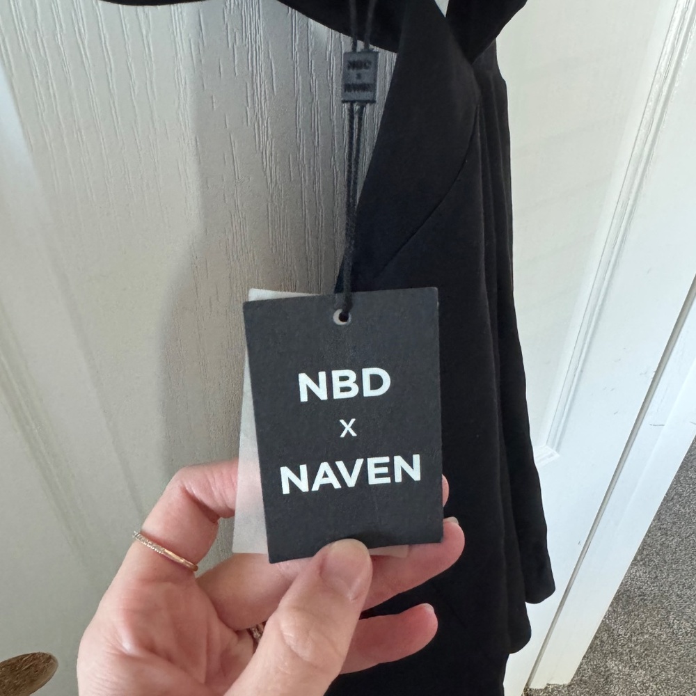 NBD x Revolve crisscross dress - Picture 3 of 4